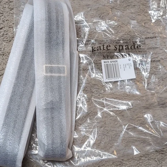 Kate Spade Madison Mini Camera Bag In Black Saffiano Leather - Picture 9 of 17